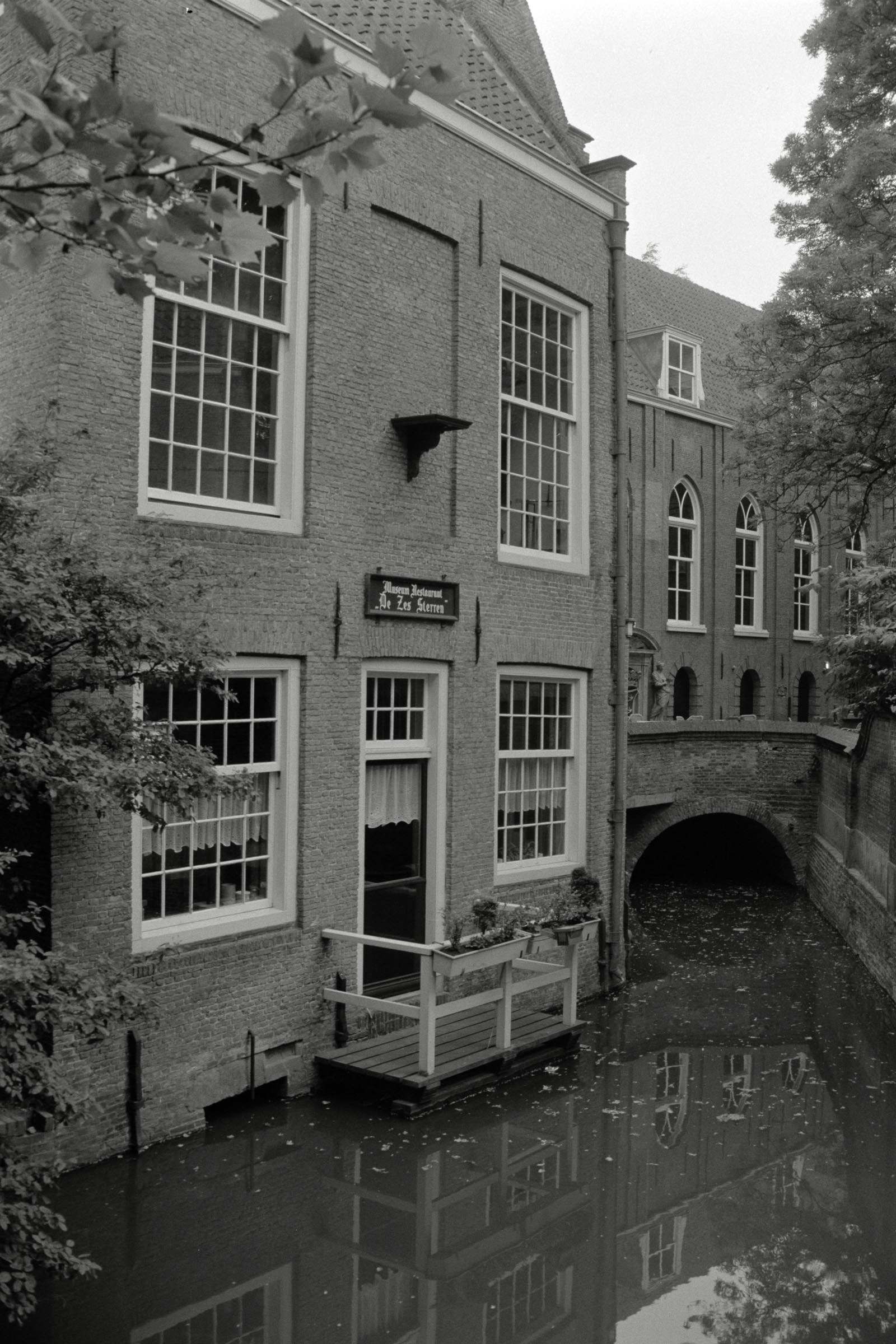 AHP F1992 06 001 sc250507 img16 NLP